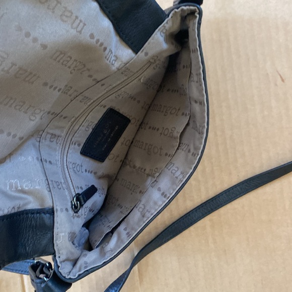 Margot leather cross body bag - Picture 5 of 9